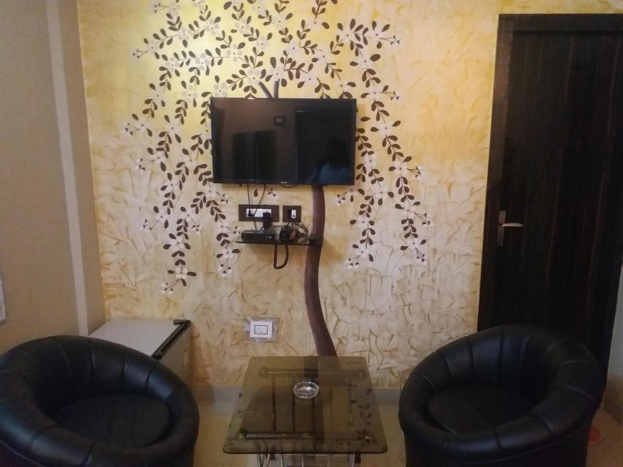 Recline Hotel And Restaurant Gauripur Екстер'єр фото
